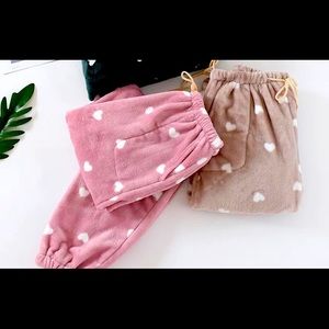 Women’s pajamas bottoms